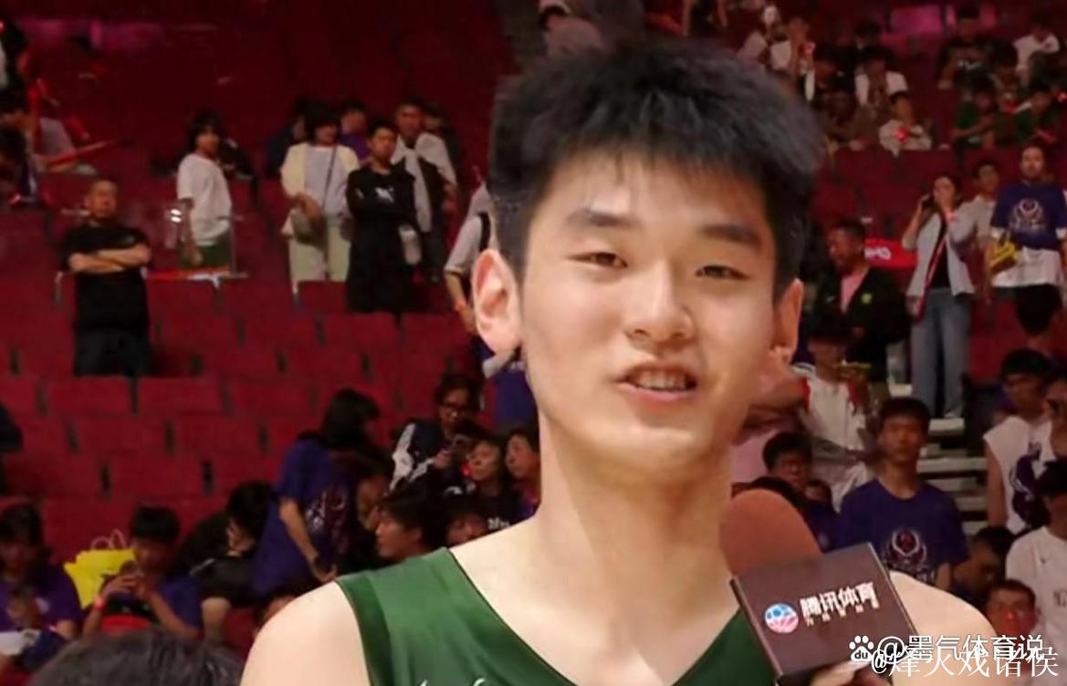 天赋完爆王洪泽!广东“新四号位”正式上位,这可是杜锋的杀手锏 天赋完爆王洪泽!广东“新四号位”正式上位,这可是杜锋的杀手锏