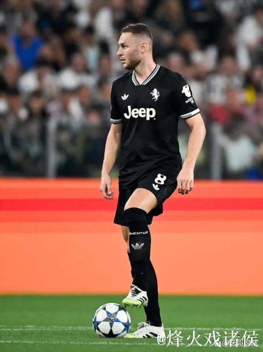 欧冠-弗拉霍维奇两球一助凯利救主 尤文主场4-4激战多特