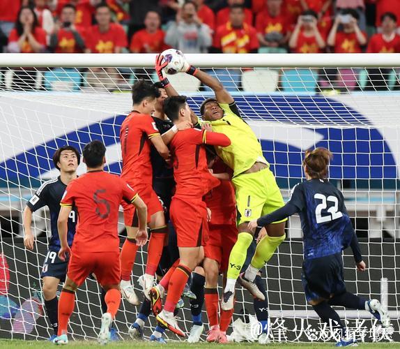 荷兰队最后时刻出现失误,中国队7比5惊险战胜对手 荷兰队最后时刻出现失误,中国队7比5惊险战胜对手