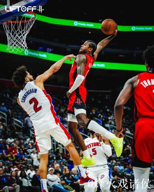 格林隔扣震撼全场助火箭险胜活塞 步行者大胜尼克斯展现实力 格林隔扣震撼全场助火箭险胜活塞 步行者大胜尼克斯展现实力